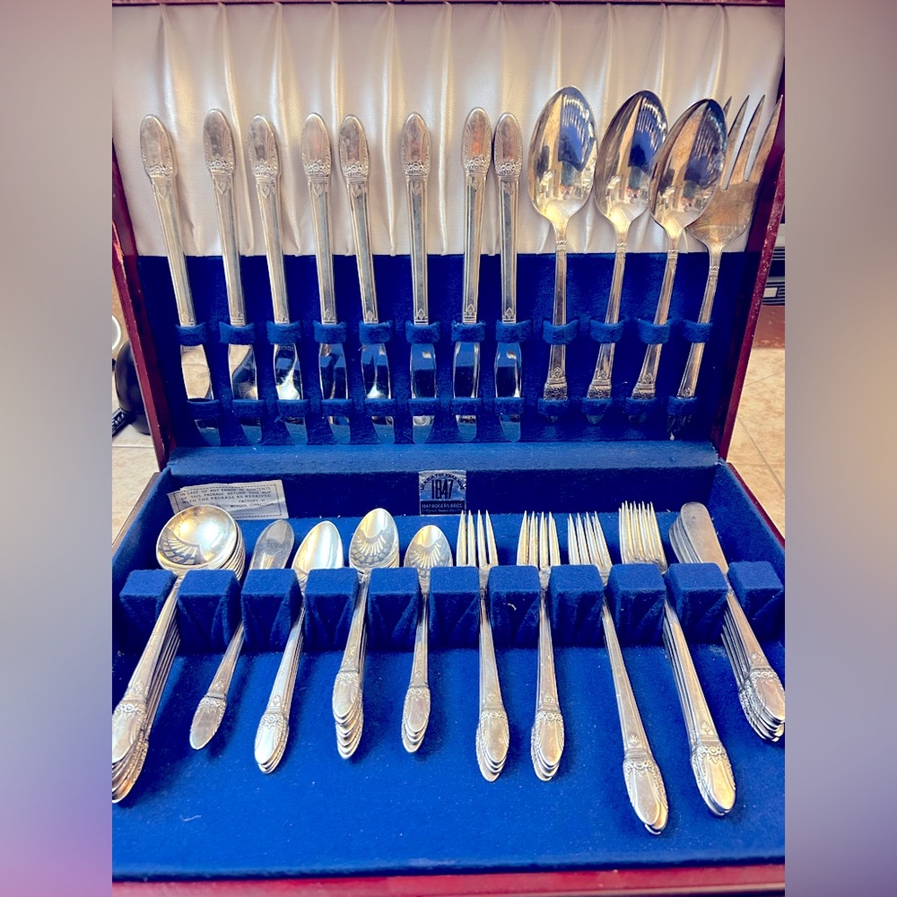 First Love Sterling silver for 8 from 1937